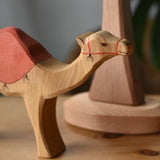 Ostheimer dromedary camel figure with saddle, close up of the face.