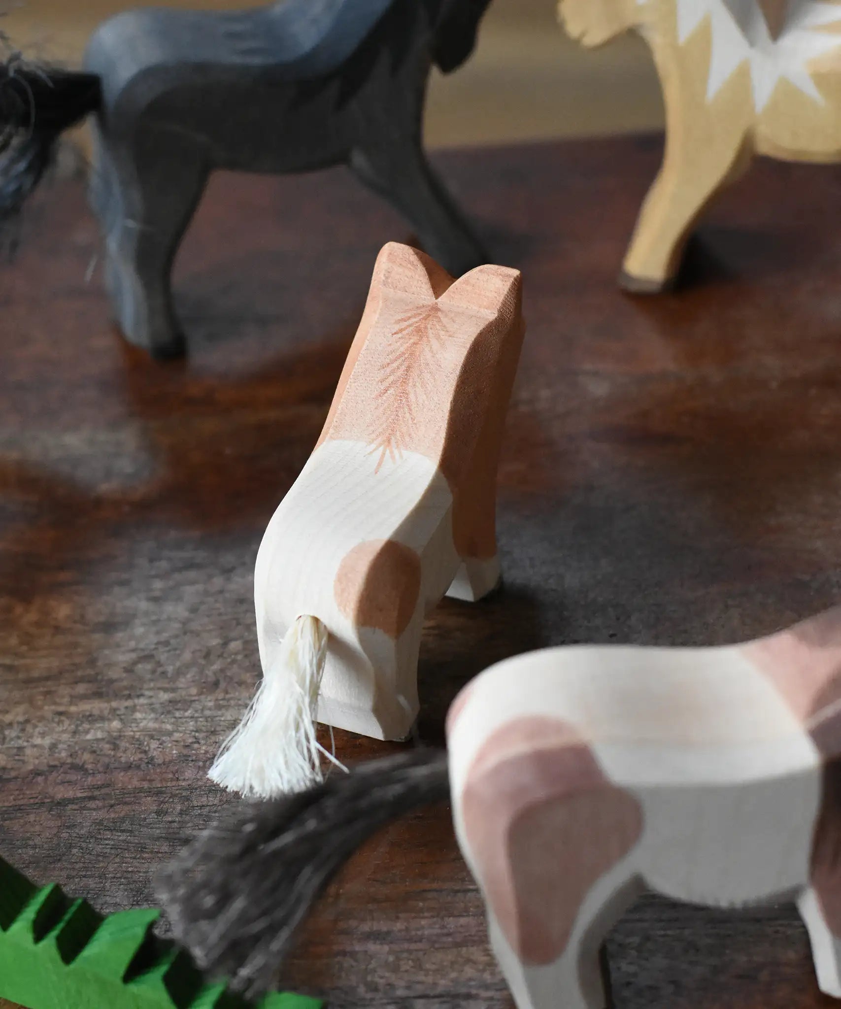 The hand painted mane detail on the Ostheimer Shetland colt horse wooden toy figure. 