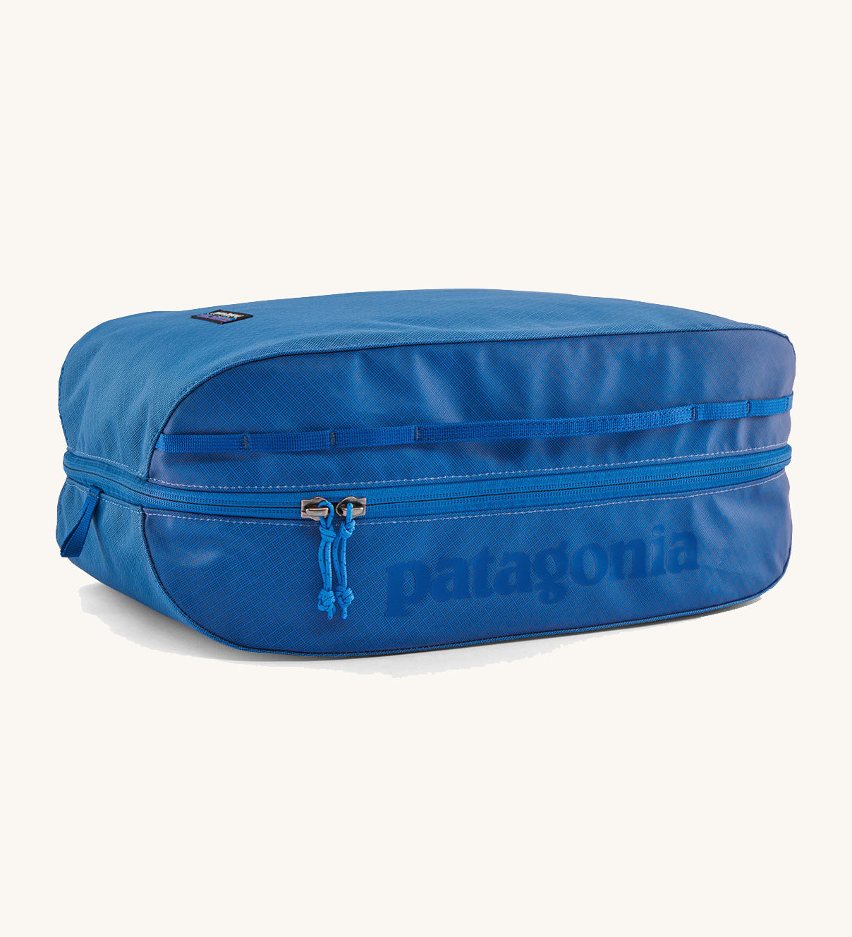 The Patagonia Black Hole Large 14L Travel Cube Wash Bag in endless blue