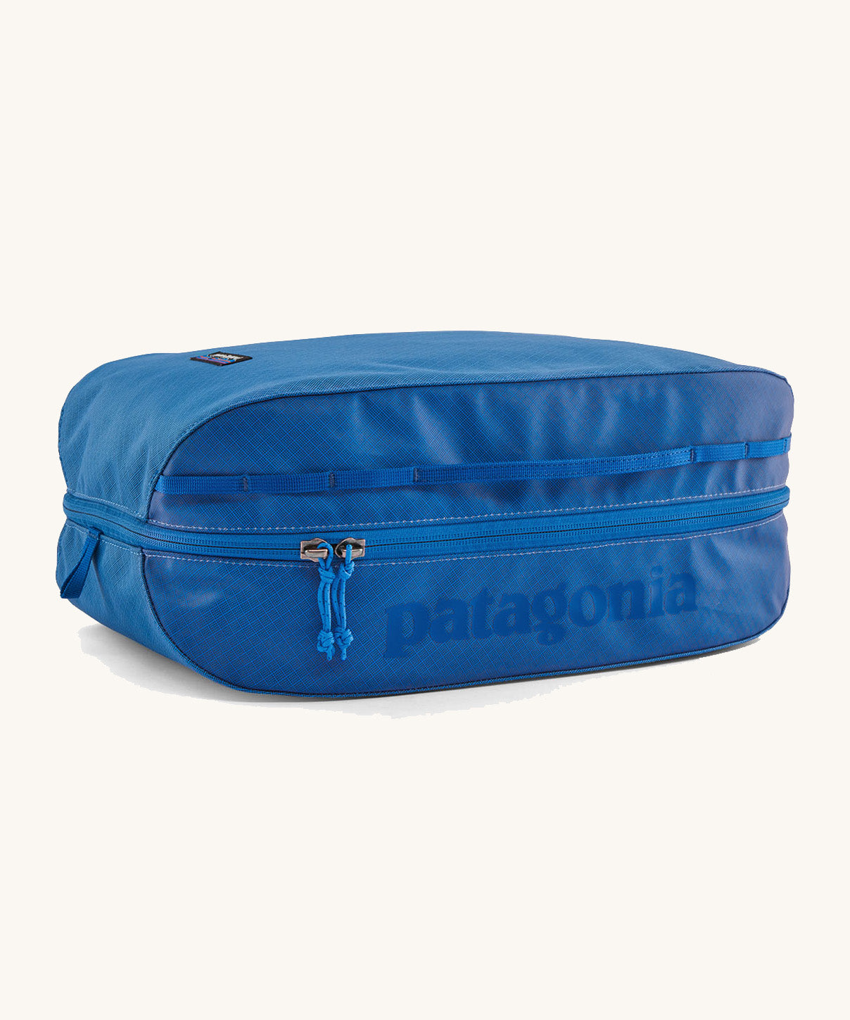 The Patagonia Black Hole Large 14L Travel Cube Wash Bag in endless blue