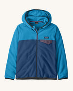 Patagonia kid's microdini snap-t hooded jacket in clement blue. A two tone blue block colour full zip hooded jacket. 