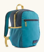 Patagonia kids 15 litre refugito day pack backpack in mako blue. Large zipped compartment with front zipped pocket and mesh side panel bottle holders.