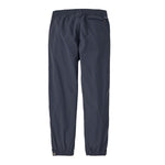 Patagonia kids quandry pants in smolder blue colour available at Babipur. Waterproof trousers features a elasticated leg cuffs and a handy back pocket