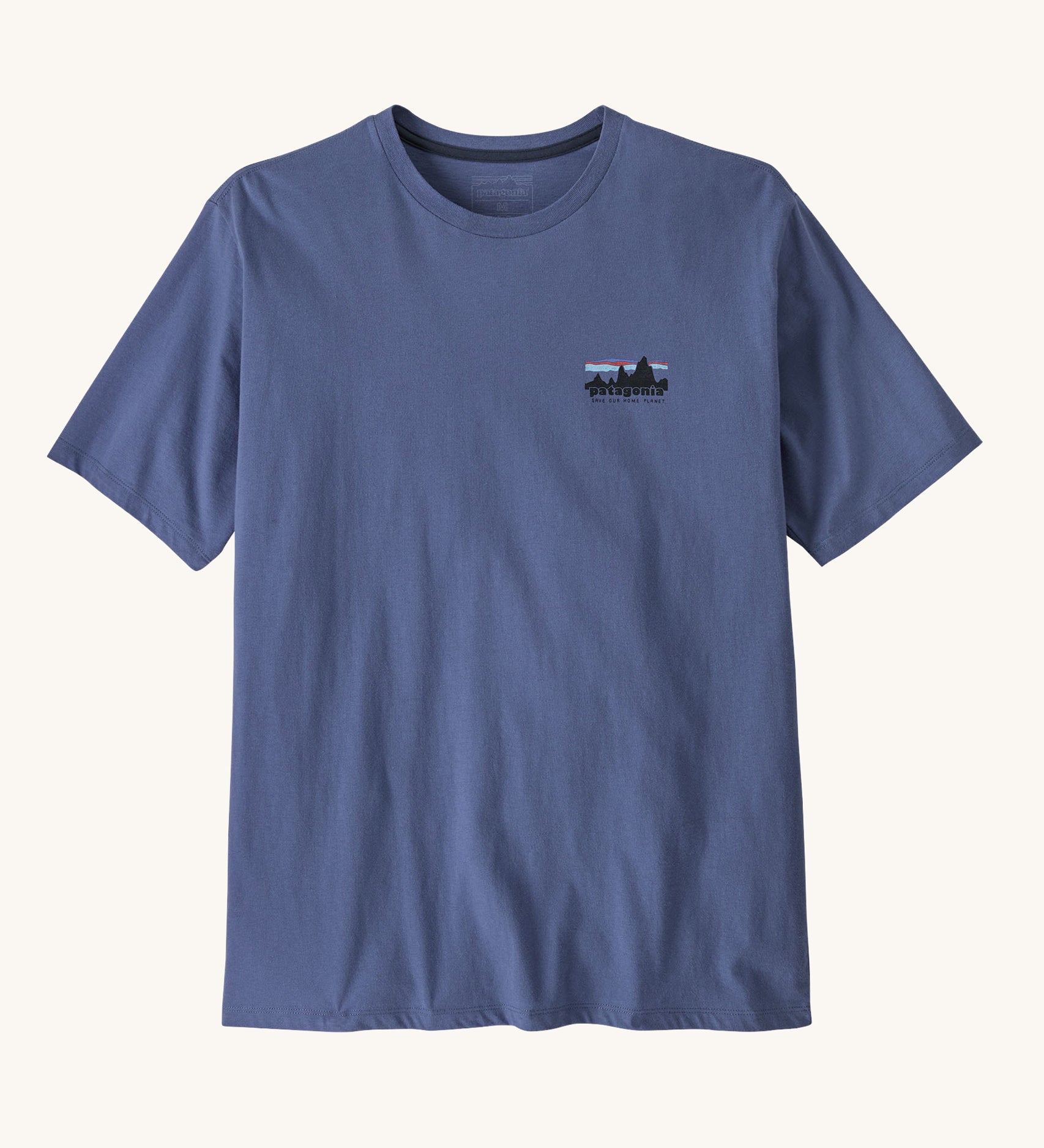 The front of the Patagonia Men's Organic T-Shirt - '73 Skyline / Current Blue. The blue men's t-short features a skyline logo on the left chest area. This t-shirt is a part of a wide range of Patagonia clothing and accessories available here at Babipur. 