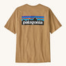 Patagonia men's logo responisbilli tee in talon gold available at Babipur. A short sleeve top in dark green with a large brand patch
