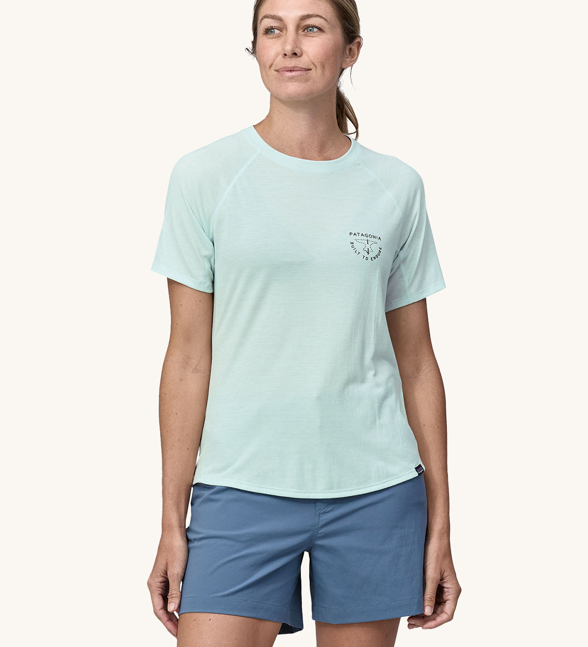  with a black Patagonia Built to Endure logo on the front of the top