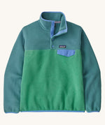Patagonia Women's Lightweight Synchilla Snap-T Fleece in a Heartleaf Green colour. 