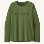Patagonia Women's L/S Cap Cool Daily Graphic Shirt in a Green X-Dye colour on a plain background. 