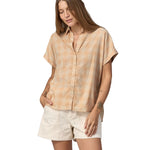 Patagonia women's short sleeve shirt front detail