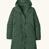 Patagonia women's sisar down insulated parka in canopy green with two large front pockets.