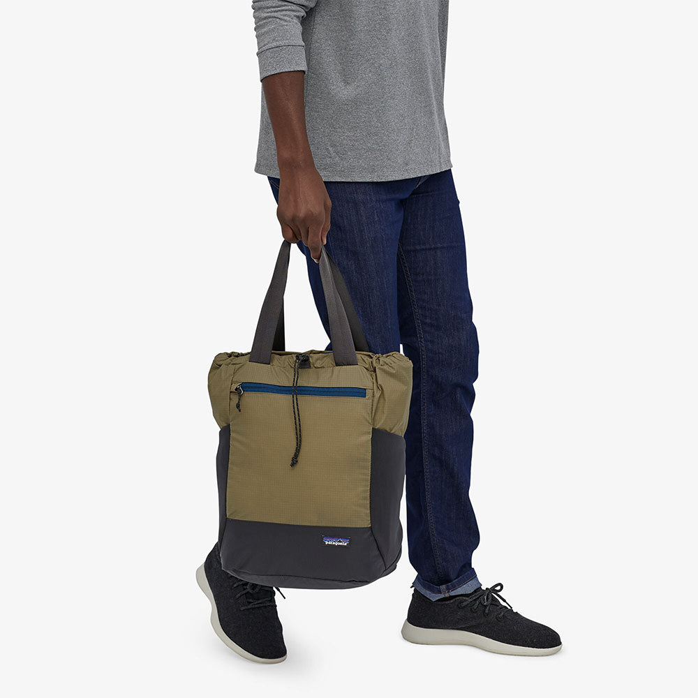 Patagonia Ultralight Black Hole Tote Pack In Black Babipur