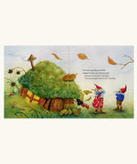 Two inside pages from the Pippa and Pelle In The Autumn Wind children's book written and illustrated by Daniela Drescher.