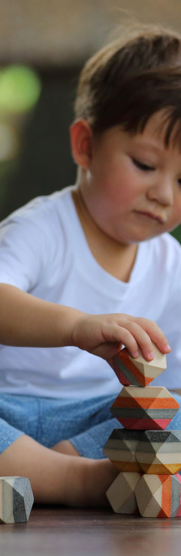 PlanToys Geo Stacking Rocks – Babipur