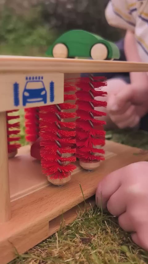Beck Wooden Toy Car Wash with working platform and rotating brushes.