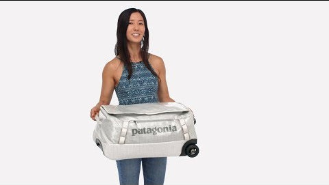 Short video showing the different features with the Patagonia black hole wheeled duffel bag in 40L