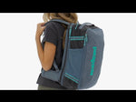 Short video showing the different features on the Patagonia 30 litre black hole travel backpack 