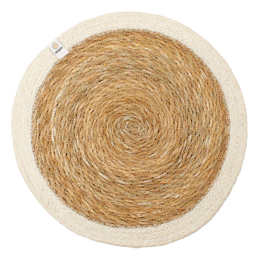 The ReSpiin seagrass and jute natural tablemat with a white coloured ring.