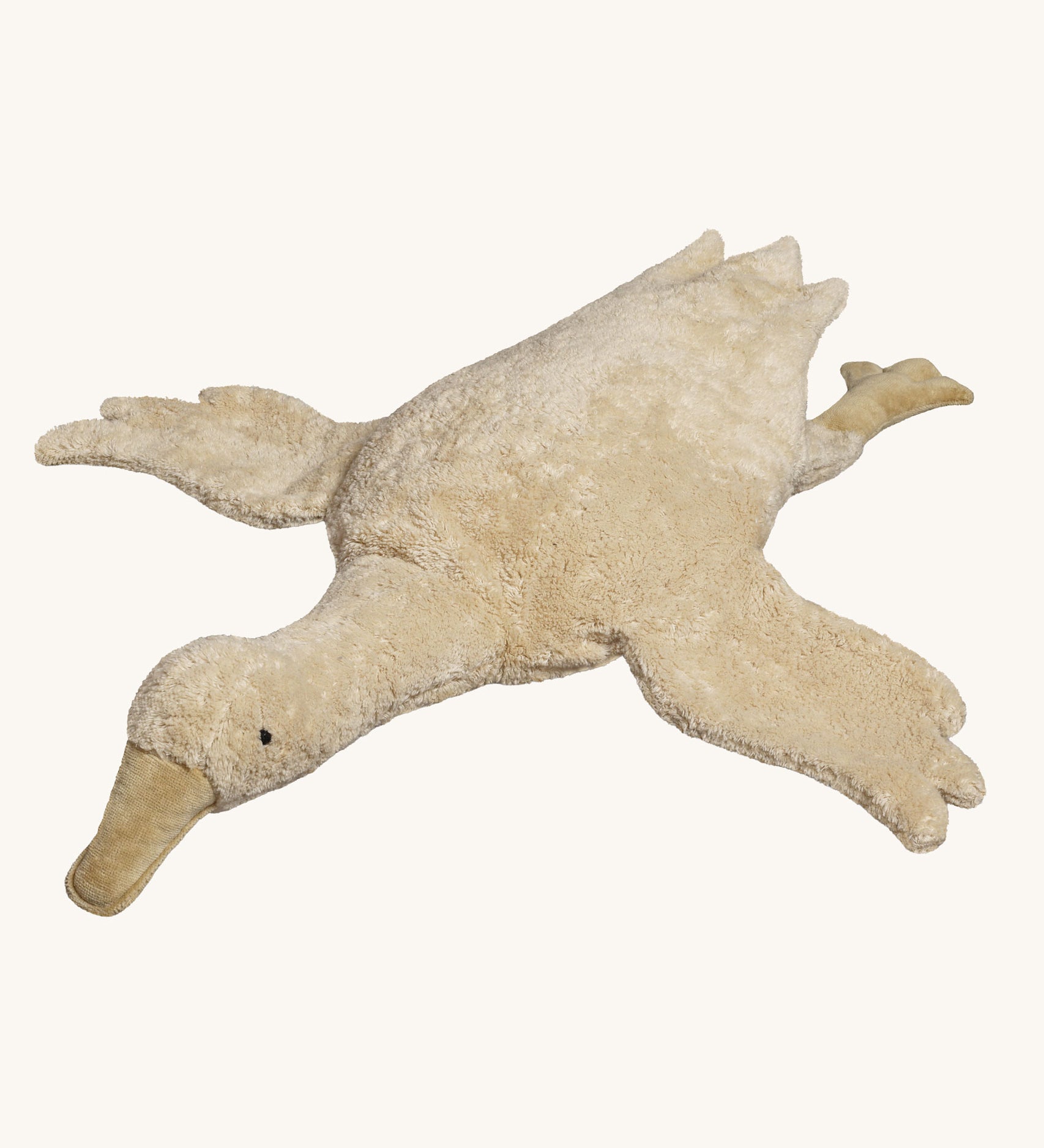  Senger Large Cuddly Goose organic soft toy in a creamy Linen colour. These soft toys are created from the highest quality, sustainable and traceable natural materials. Senger cuddly animal toys and soft dolls are handmade in Germany with love and attention to detail and we are proud Senger stockists here at Babipur. 
