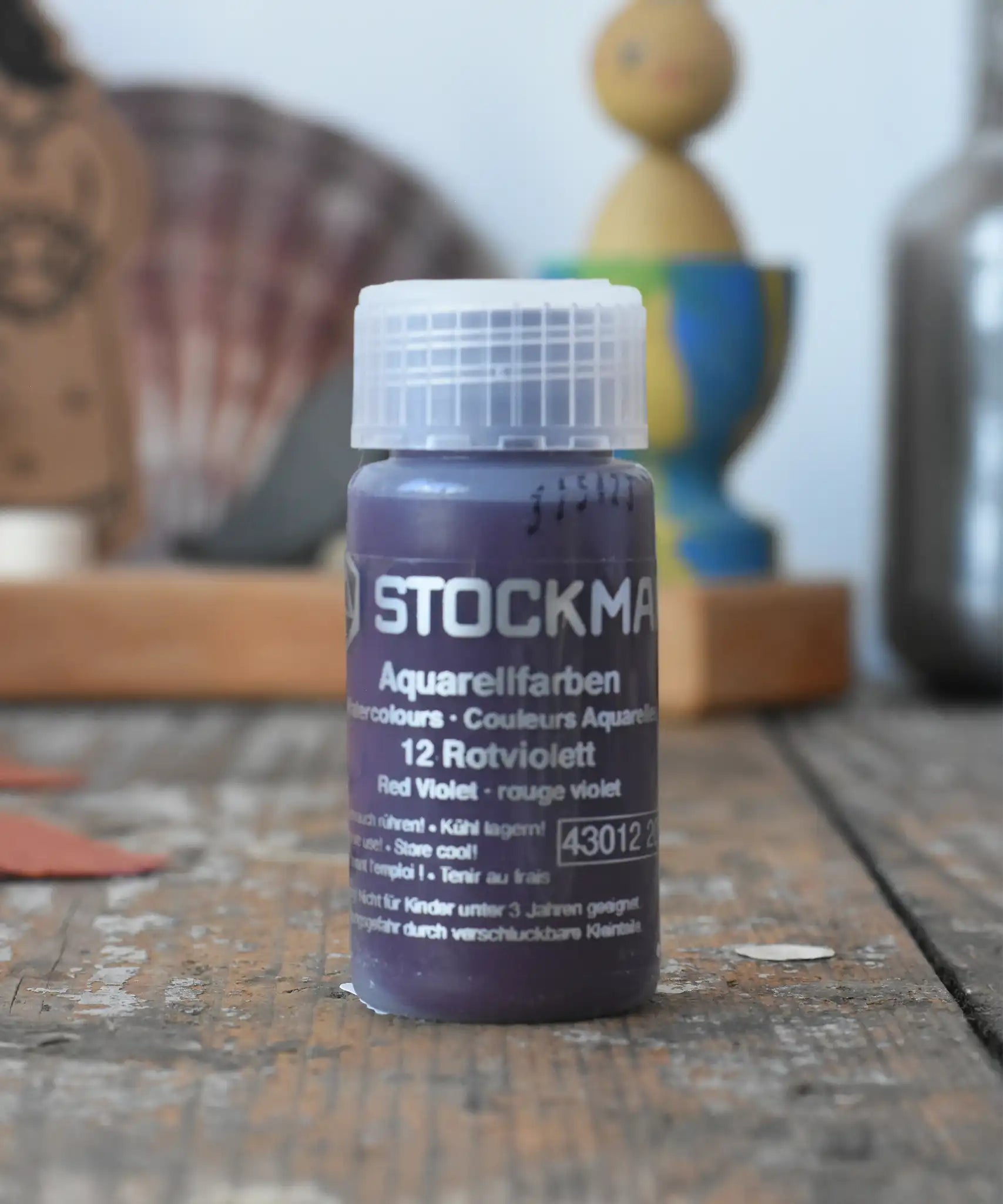 Stockmar 20ml liquid watercolour paint in red violet.