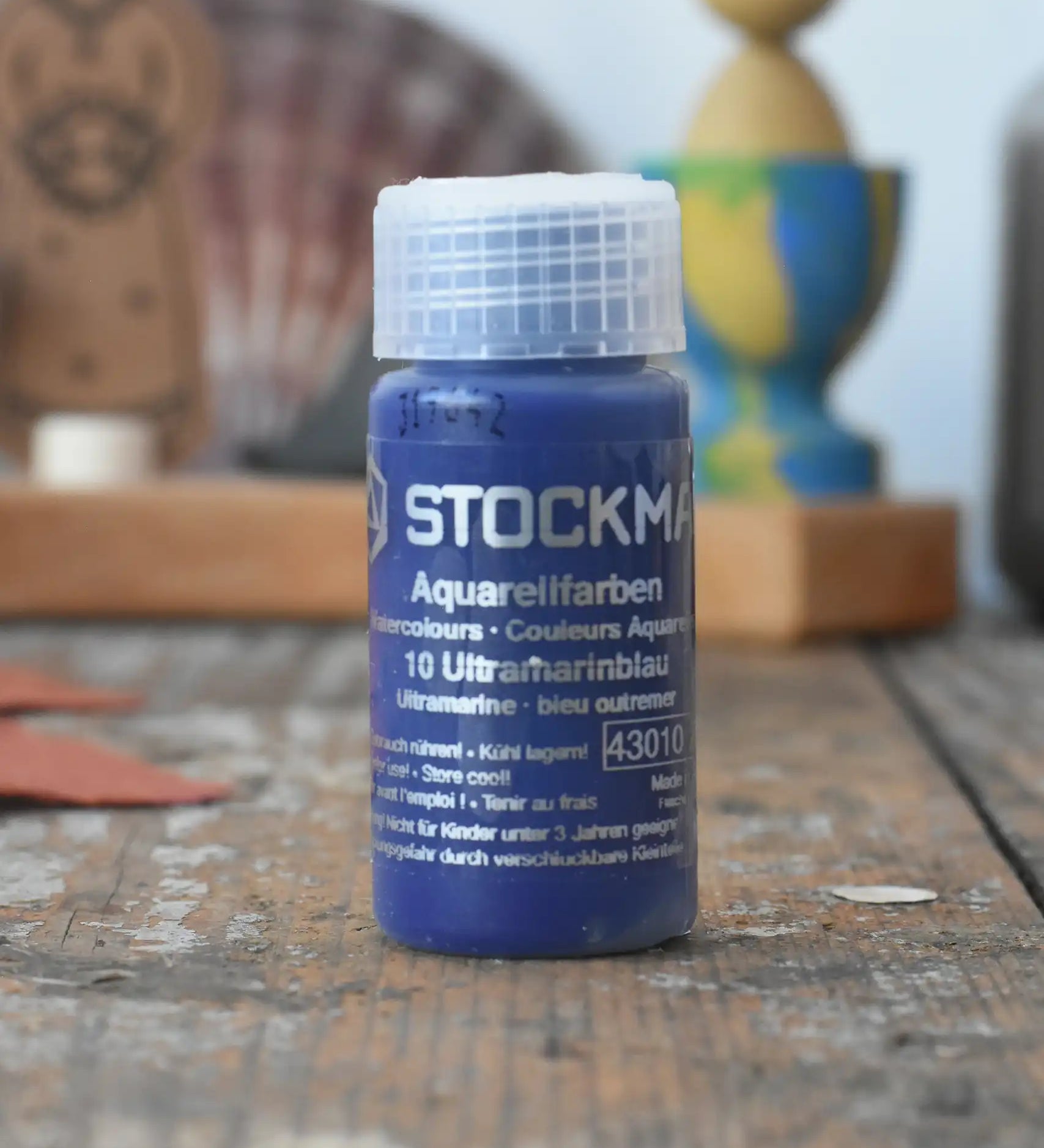 Stockmar 20ml liquid watercolour paint in ultramarine.