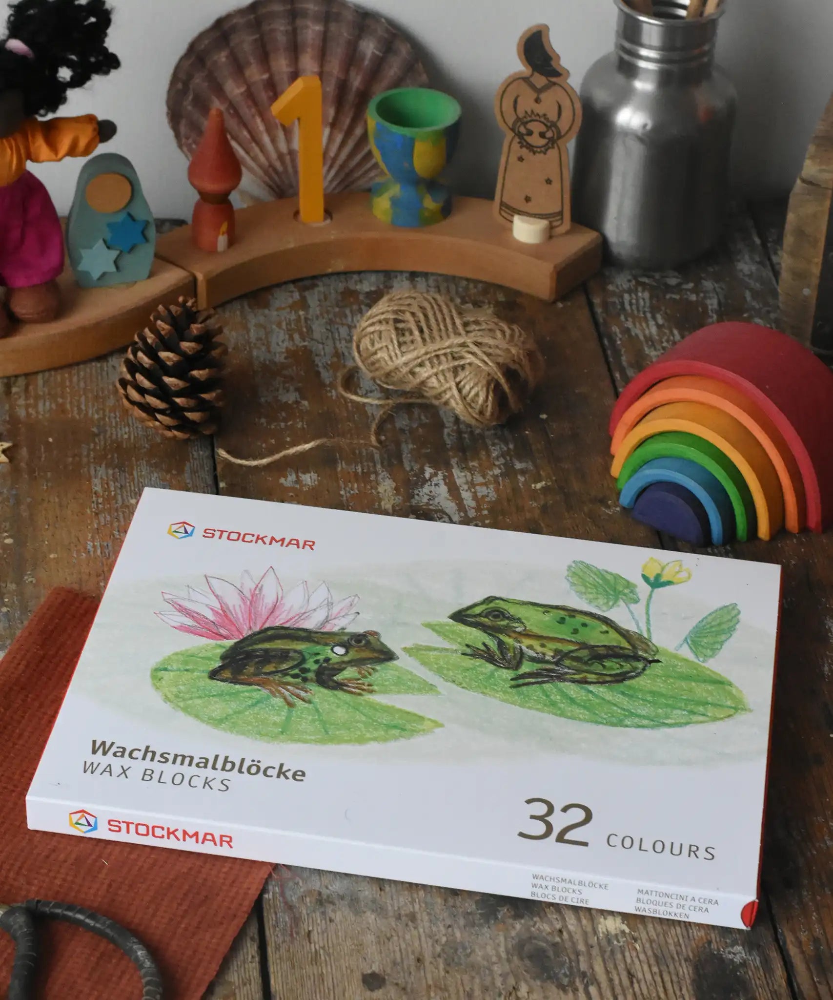 Stockmar 32 wax crayon blocks set box.