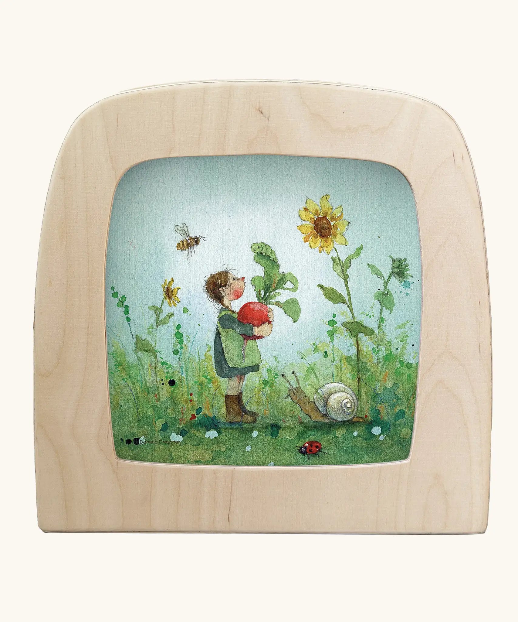 Toverlux silhouette featuring the snail artwork by Daniela Drescher. 