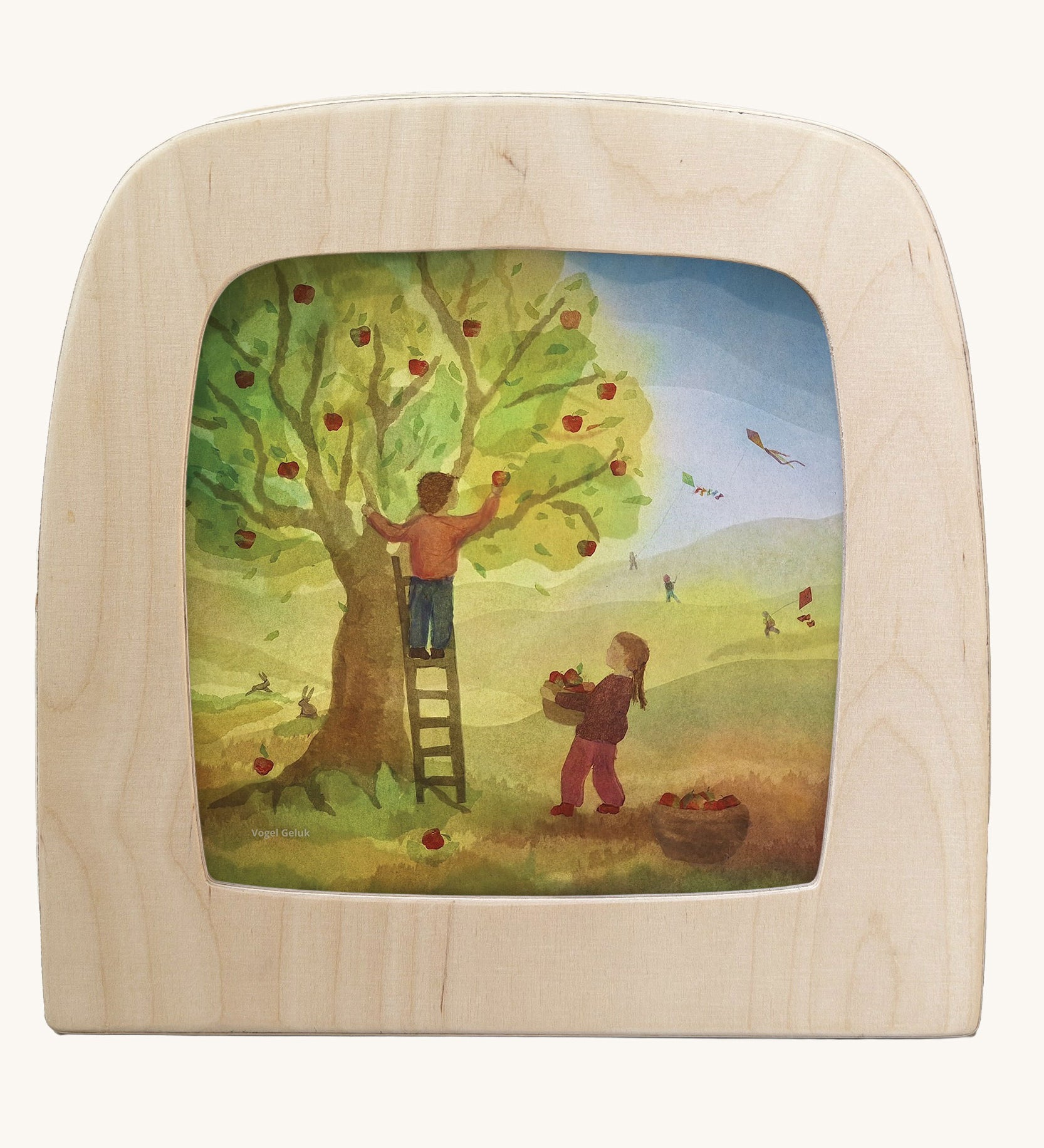 Toverlux magic lamp silhouette featuring apple tree artwork by Vogel Geluk. 