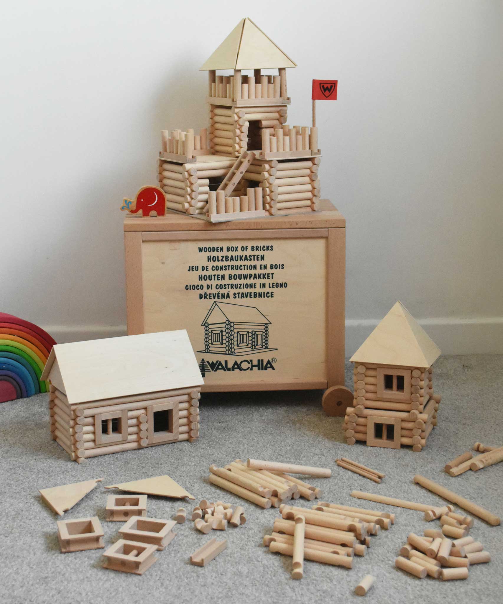 Walachia Vario Box & Fort Building Set 450 Pieces. The blocks are supplied in a large wooden storage case. There are three different builds around the wooden crate. This modular wooden building block system is perfect for those who enjoy a challenge. The sets are available in various sizes at Babipur. 