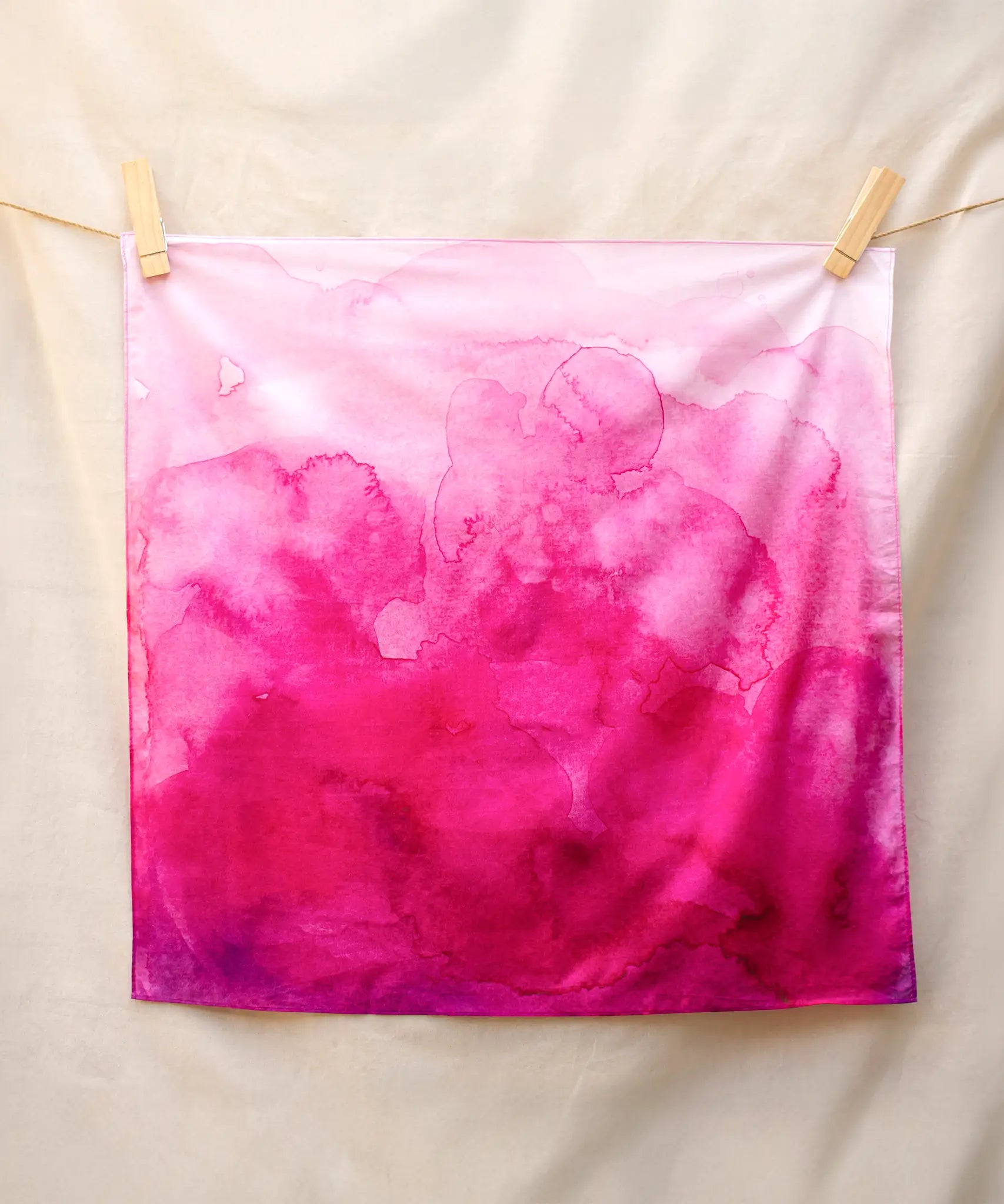 Wonderie organic cotton plain play cloth in orchid pink. Ombre effect colour.  